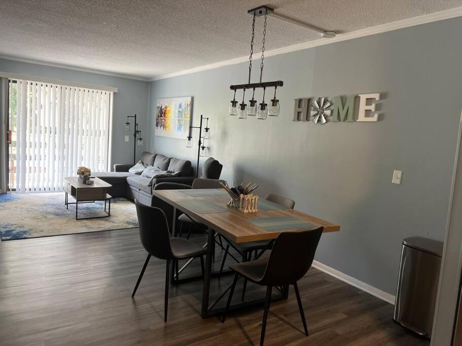 2022 Renovated 2-Bdrm Cozy, Lovely Condo W/Parking! Hilton Head Island Exterior foto